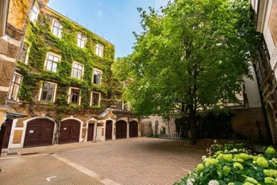 7-Zimmer-Wohnung mieten in Wien – 281,72 m², € 6.000 – Bild 26 von 27