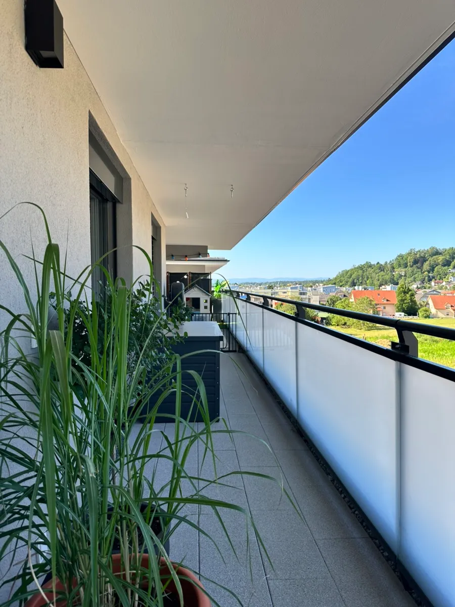 4-Zimmer-Penthouse mit 60 m² Dachterrasse, TG, Küche, Klima & E-Ladestation, Graz