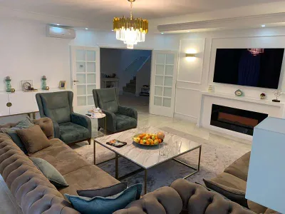 8-Zimmer-Haus kaufen in Wiener Neustadt – 220 m², € 795.000 – Bild 2 von 14