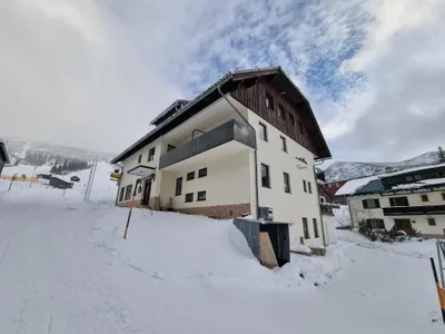 16-Zimmer-Gewerbeimmobilie kaufen in Liezen – 824 m², € 1.290.000 – Bild 1 von 2