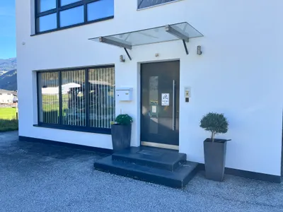 Immobilie mieten in Zell am See – 400 m², € 10 – Bild 2 von 9
