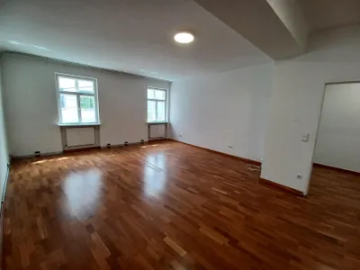 3-Zimmer-Wohnung mieten in Wiener Neustadt – 119 m², € 1.080 – Bild 3 von 8