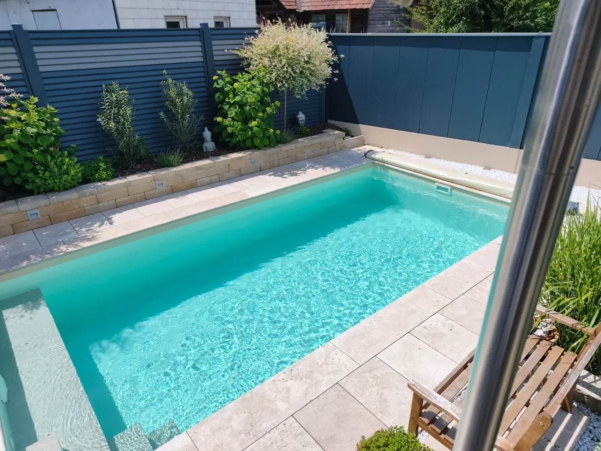 EINMALIGES, wunderschön ausgestattetes KOHLBACHER HAUS mit GARTEN, beheiztem TRAUMPOOL, Solarthermie & Photovoltaik !!! GROßZÜGIG, MODERN & VOLL UNTERKELLERT !!! - Ansicht 3