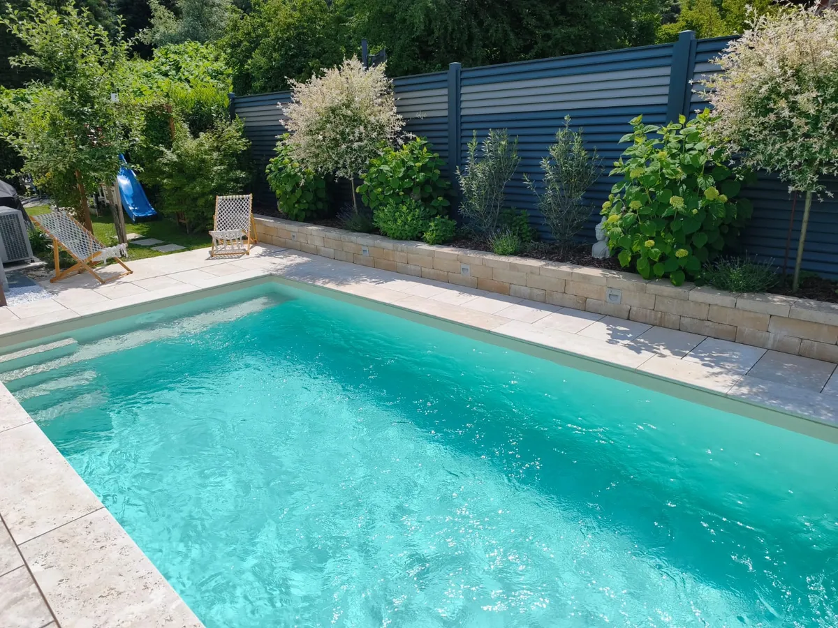 EINMALIGES, wunderschön ausgestattetes KOHLBACHER HAUS mit GARTEN, beheiztem TRAUMPOOL, Solarthermie & Photovoltaik !!! GROßZÜGIG, MODERN & VOLL UNTERKELLERT !!! - Ansicht 2
