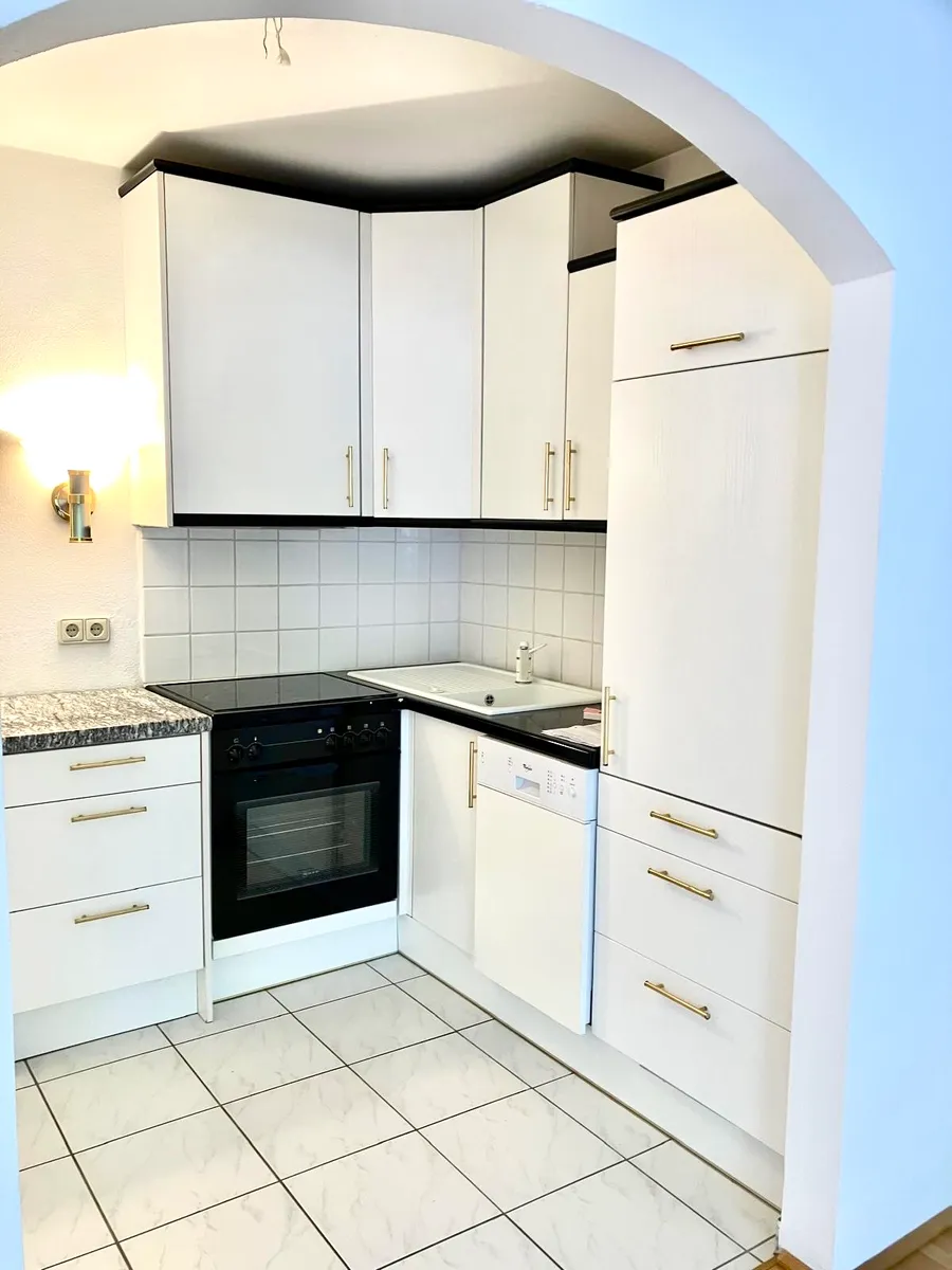 Untersbergtraum - ca 94 m² 3-4 Zimmerwohnung sonniges Familienglück mit Privatgarten in Fürstenbrunn und 1 Tiefgaragenplatz - Ansicht 3