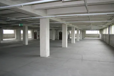 Gewerbeimmobilie mieten in Wien – 5 600 m², € 4 – Bild 2 von 2