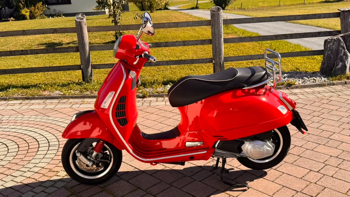 Vespa GTS