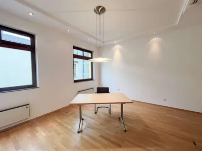 5-Zimmer-Gewerbeimmobilie mieten in Wiener Neustadt Land – 135 m², € 6 – Bild 2 von 11