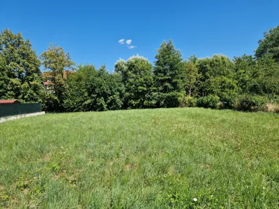 Grundstück kaufen in Wels-Land – 892 m², € 269.000 – Bild 2 von 2