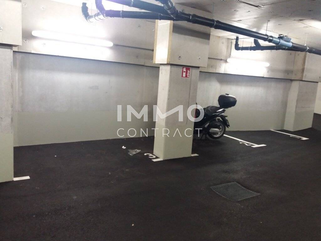 Motorradabstellplatz - Albrechtsbergergasse 35/Spießhammerg. 3-5 - Ansicht 2