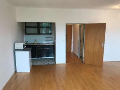 1-Zimmer-Wohnung mieten in Linz – 40 m², € 550 – Bild 1 von 7