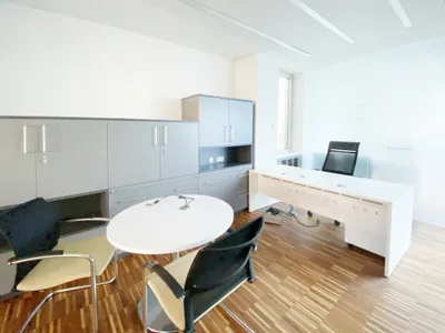 7-Zimmer-Gewerbeimmobilie kaufen in Wels-Land – 166 m², € 370.000 – Bild 8 von 14