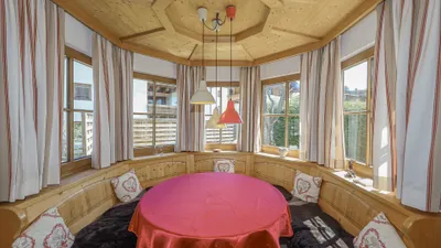 5-Zimmer-Haus kaufen in Kitzbühel – 158 m², € 1.790.000 – Bild 10 von 33