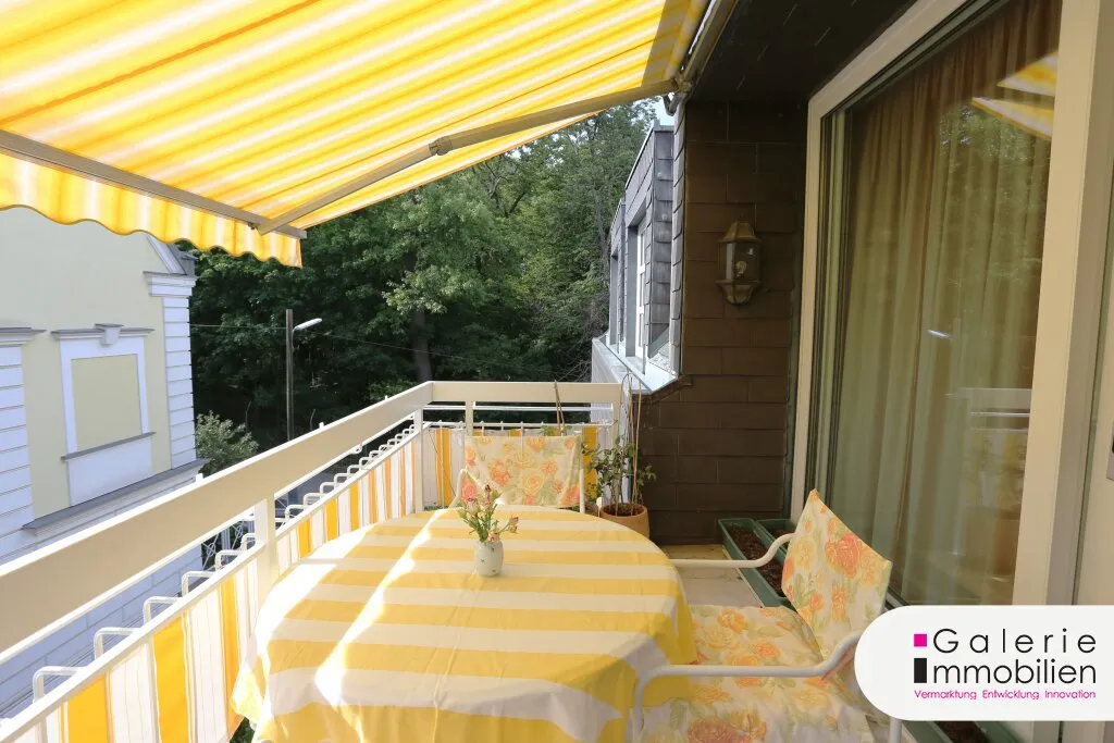 TOPLAGE! DG-Maisonette mit Balkon und Dachterrasse mit traumhaftem Blick über die Stadt - Widok 2