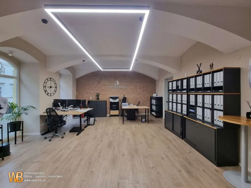 Bestlage Berggasse! Modernes Büro mit 3 Eingängen! - View 2
