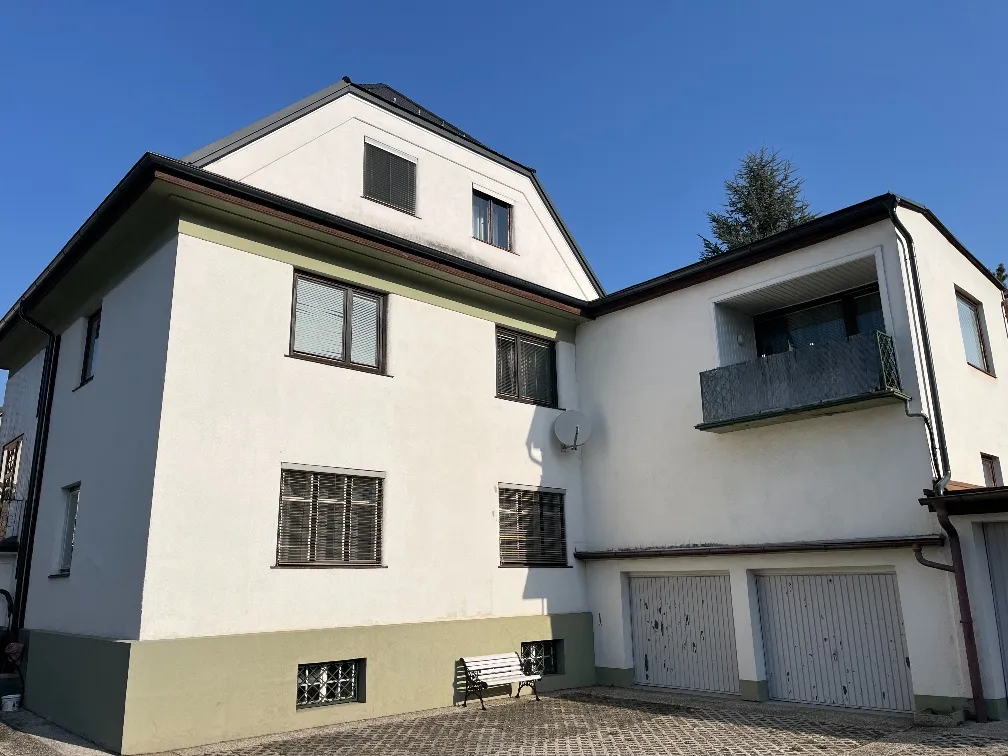 charmantes Wohnhaus mit Garagen in sehr begehrter Lage in Knittelfeld - Ansicht 2
