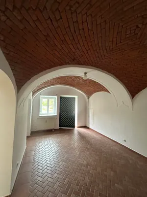 1-Zimmer-Wohnung mieten in Linz Land – 83 m², € 999 – Bild 2 von 8