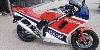 Honda VF 1000 R sehr selten, mit aktuellen Pickerl, Wertanlage, Sammlerstück, Oldtimer