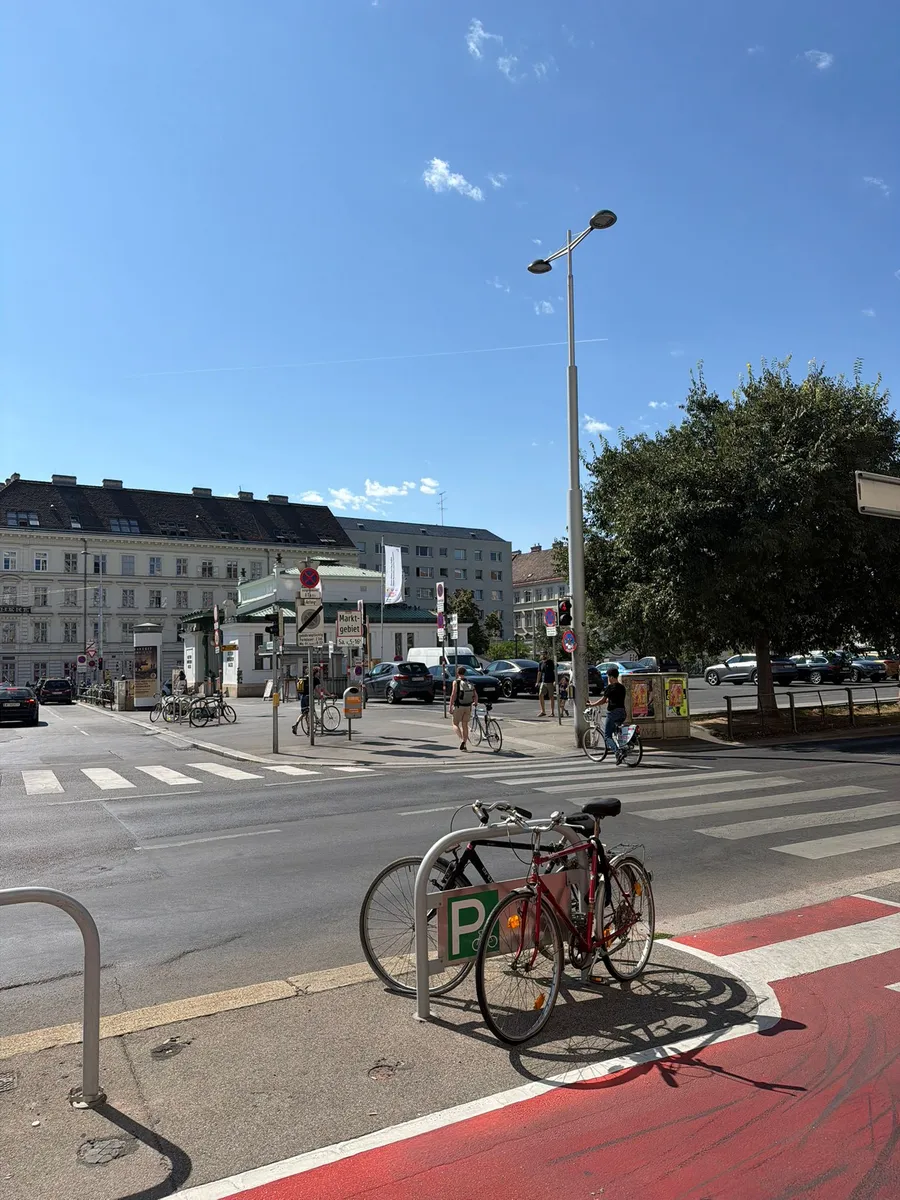 Mietobjekt - Café in Toplage beim Naschmarkt - direkt beim Otto-Wagner-Majolikahaus - Ansicht 3