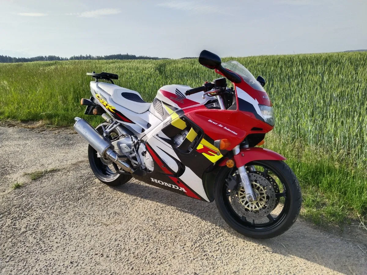 Honda CBR