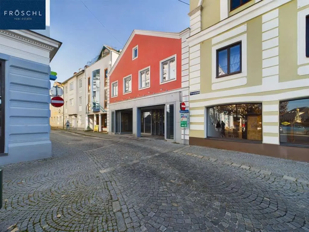 Geschäftshaus beim Hundertwasserbrunnen, Hauptplatz im Zentrum von ZWETTL - Ansicht 3