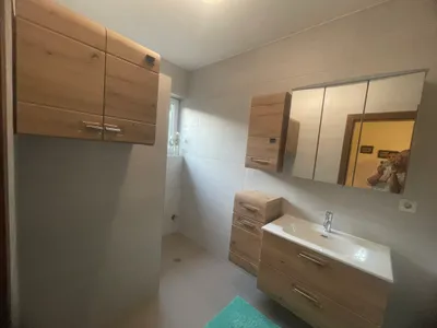 5-Zimmer-Haus mieten in Sankt Veit an der Glan – 160 m², € 1.350 – Bild 8 von 17