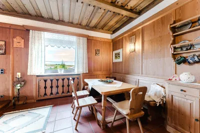 10-Zimmer-Haus kaufen in Ried im Innkreis – 329,2 m², € 590.000 – Bild 6 von 9