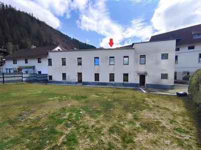 8-Zimmer-Gewerbeimmobilie kaufen in Bruck-Mürzzuschlag – 168 m², € 139.500 – Bild 1 von 33
