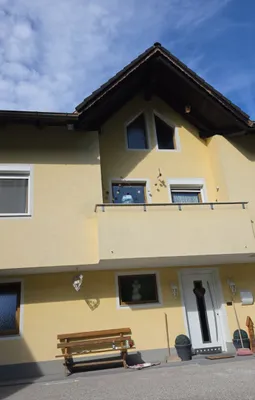 4-Zimmer-Haus kaufen in Villach Land – 220 m², € 295.000 – Bild 2 von 11