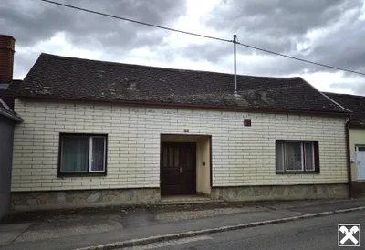 4-Zimmer-Haus kaufen in Mistelbach – 120 m², € 95.000 – Bild 1 von 12