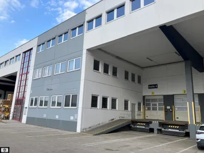 9-Zimmer-Gewerbeimmobilie mieten in Mödling – 1 796 m², € 13.361
