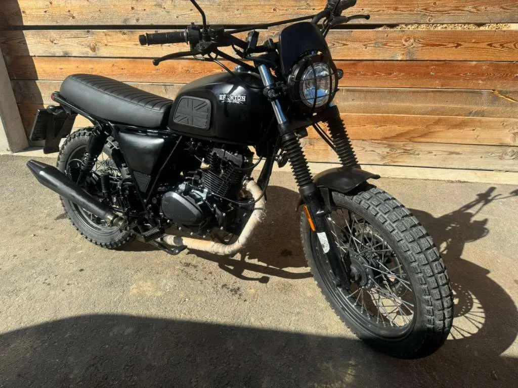 Brixton Felsberg 125