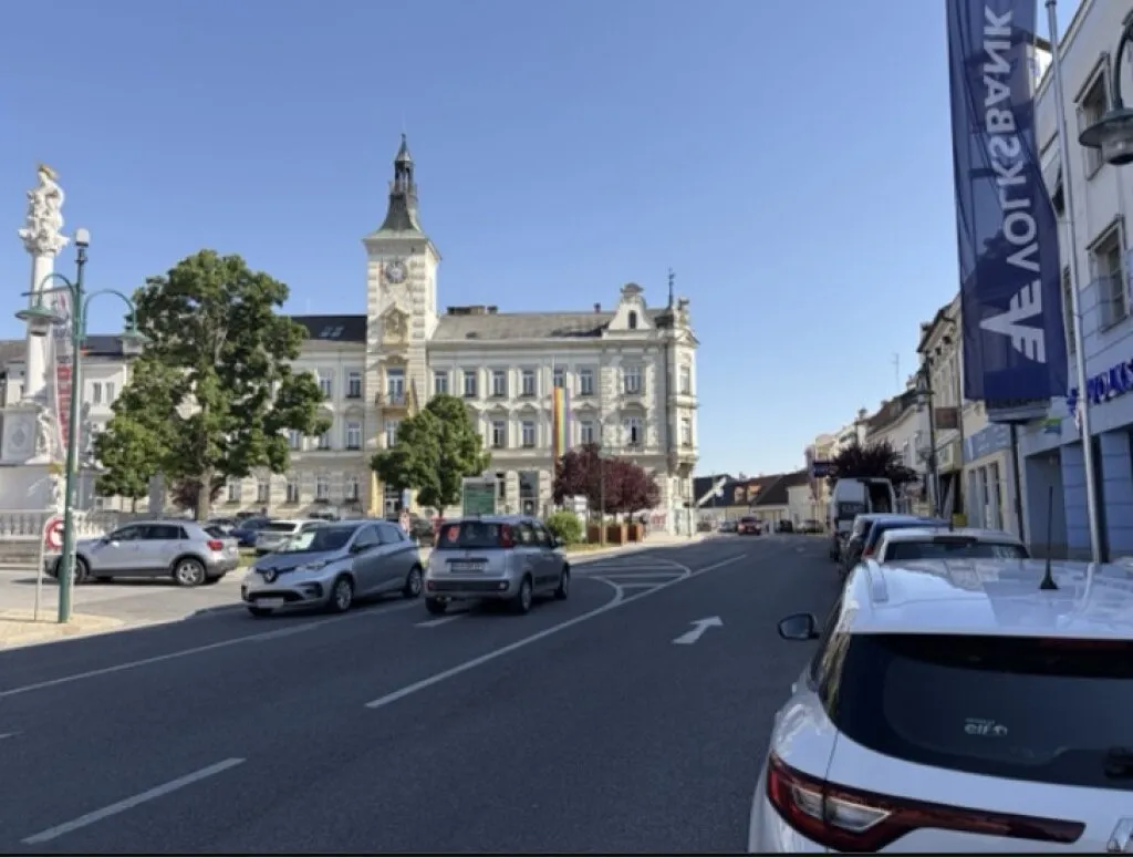 Wohn-, Büro- und Geschäftshaus mit Maisonette & Dachterrasse - Mistelbach Zentrum - Ansicht 2