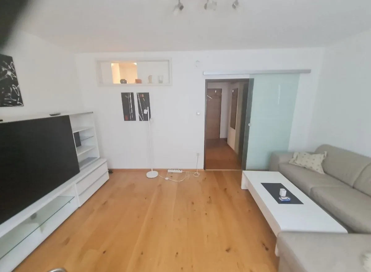 Wohnung für Studenten 29,7 m² Salzburg Aigen – pohled 2
