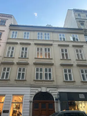 Gewerbeimmobilie mieten in Wien – 204 m², € 18