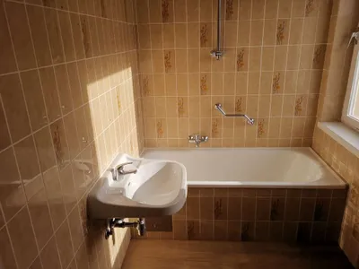 2-Zimmer-Wohnung mieten in Baden – 64 m², € 699 – Bild 4 von 6