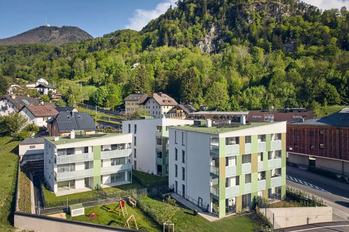 ANLEGEN mit Aussicht - Top vermietete 2-Zi.-Dachgeschosswohnung - Ansicht 2