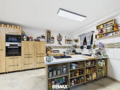 6-Zimmer-Gewerbeimmobilie kaufen in Bruck an der Leitha – 416 m², € 349.000 – Bild 16 von 32