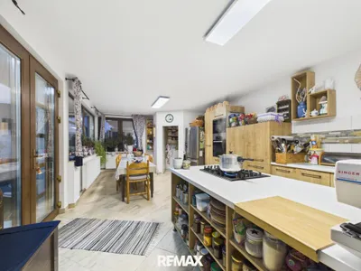 6-Zimmer-Gewerbeimmobilie kaufen in Bruck an der Leitha – 416 m², € 349.000 – Bild 17 von 32