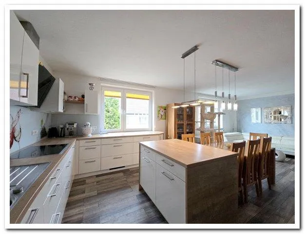 RESERVIERT! 2042 Großnondorf: Geräumiges Einfamilienhaus mit Zubau (ideal für gewerbliche Nutzung oder Einliegerwohnung) - View 3