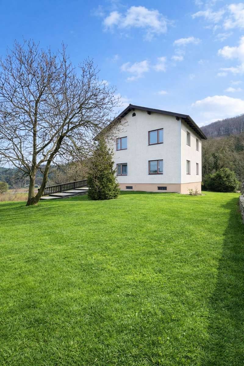 Vielseitiges Mehrfamilienhaus - Ansicht 2