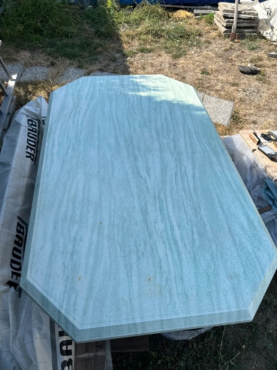 Gartentisch zu verschenken (klappbar), € 0,- (1210 Wien)