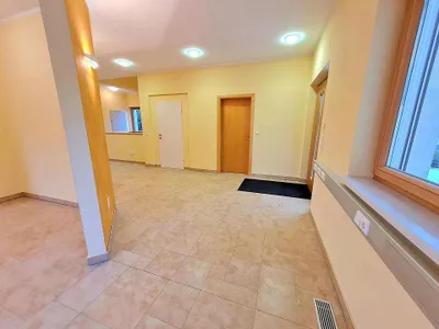 Gewerbeimmobilie mieten in Ried im Innkreis – 212 m², € 1.298 – Bild 4 von 12