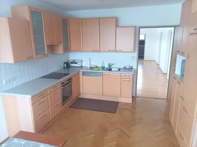 7-Zimmer-Gewerbeimmobilie kaufen in Gmunden – 220 m², € 575.000 – Bild 6 von 12