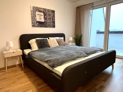 *MÖBLIERTE DG-WOHNUNG* mit herrlichem Balkon und Klimaanlage – Bild 3