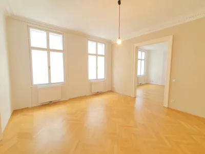 4 Zimmer-Altbauwohnung mit perfekter Innenstadtlage - Nähe Hoher Markt – Bild 3