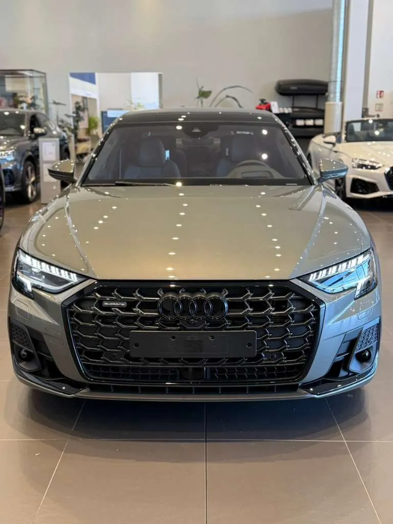 Audi A8 2025 photo 3