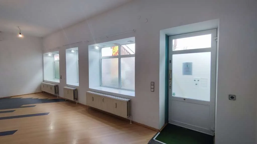 Geschäftslokal in Neunkirchen in bester Lage zu vermieten! - Ansicht 3