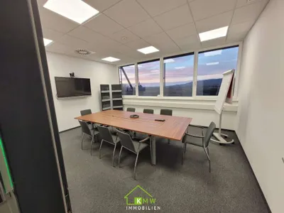 2-Zimmer-Gewerbeimmobilie mieten in Krems Land – 265 m², € 3.600 – Bild 9 von 13