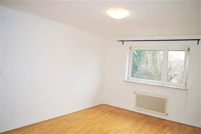 1-Zimmer-Wohnung mieten in Salzburg Stadt – 30 m², € 760 – Bild 2 von 7